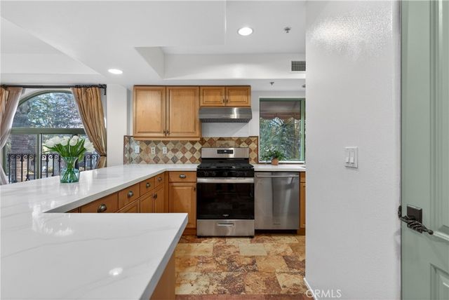 4301 Los Feliz 12, Los Angeles, CA 90027