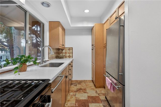 4301 Los Feliz 12, Los Angeles, CA 90027