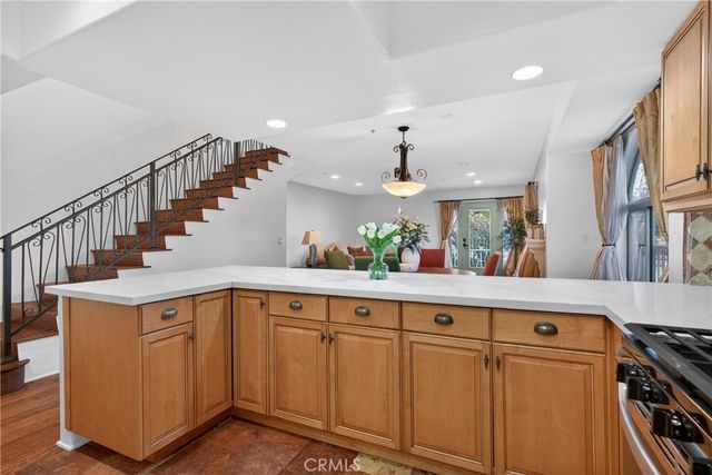 4301 Los Feliz 12, Los Angeles, CA 90027