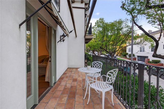 4301 Los Feliz 12, Los Angeles, CA 90027