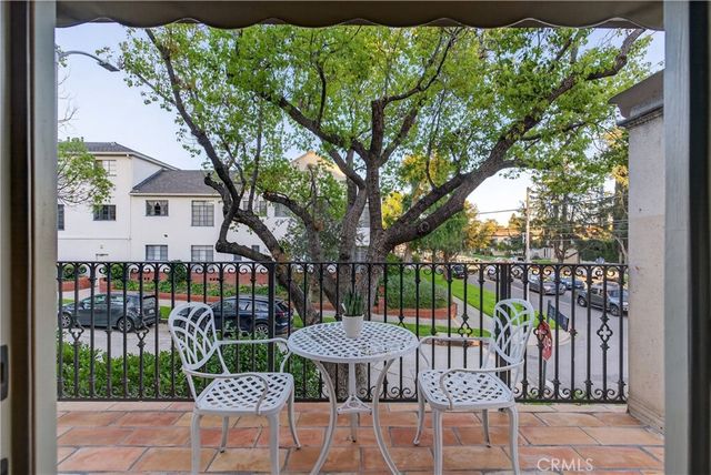 4301 Los Feliz 12, Los Angeles, CA 90027