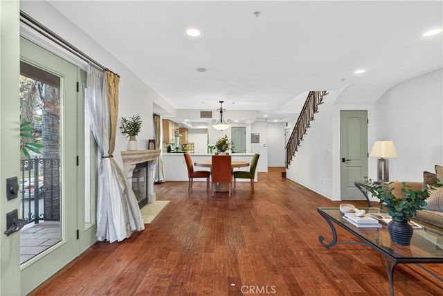 4301 Los Feliz 12, Los Angeles, CA 90027