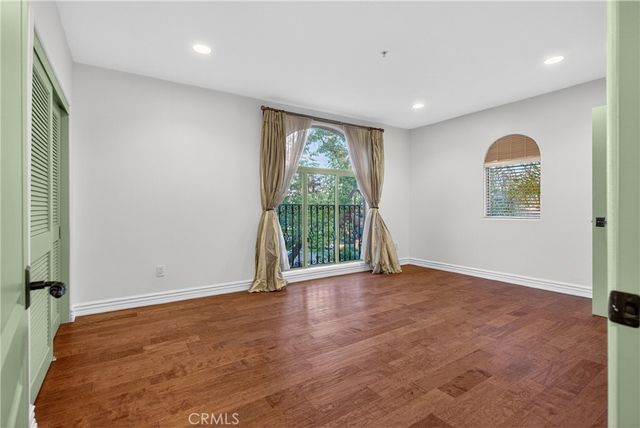 4301 Los Feliz 12, Los Angeles, CA 90027