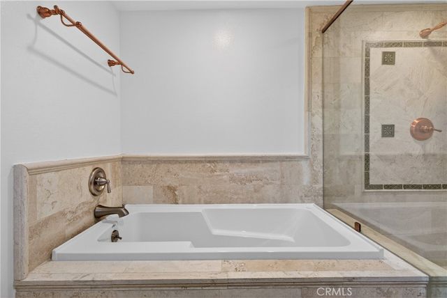 4301 Los Feliz 12, Los Angeles, CA 90027