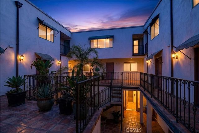 4301 Los Feliz 12, Los Angeles, CA 90027