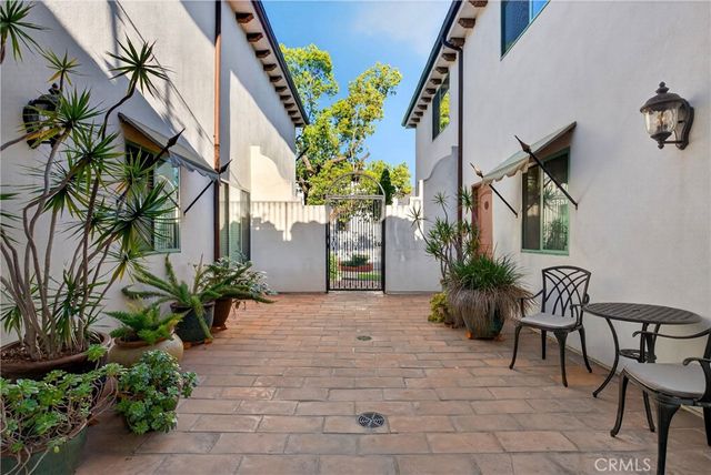 4301 Los Feliz 12, Los Angeles, CA 90027
