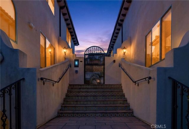 4301 Los Feliz 12, Los Angeles, CA 90027