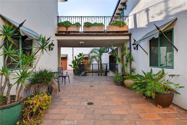 4301 Los Feliz 12, Los Angeles, CA 90027