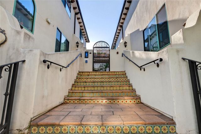 4301 Los Feliz 12, Los Angeles, CA 90027