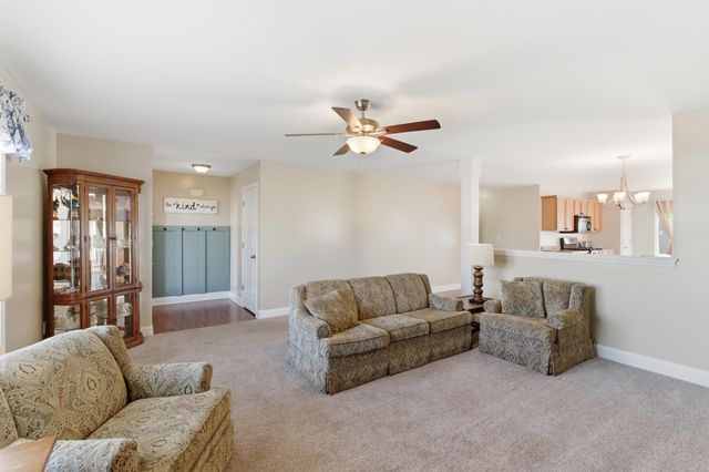 230 Grandale Drive, Valparaiso, IN 46385