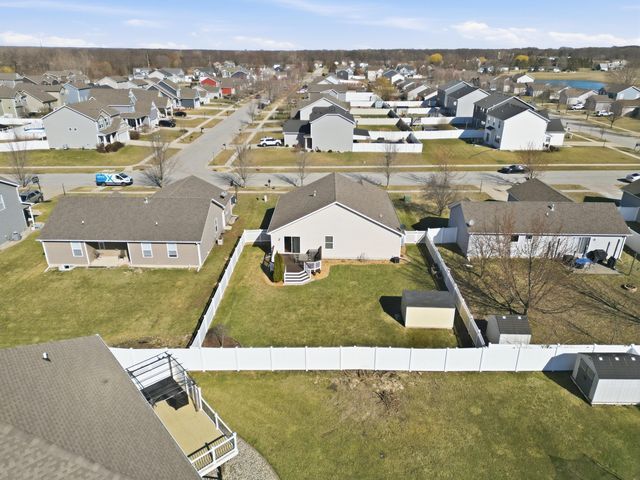 230 Grandale Drive, Valparaiso, IN 46385