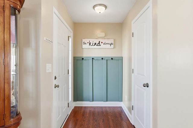 230 Grandale Drive, Valparaiso, IN 46385