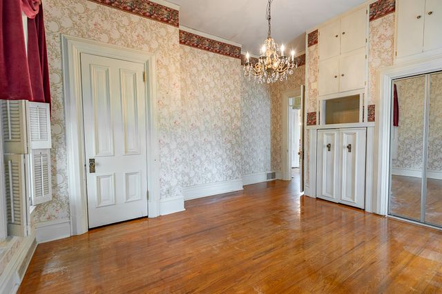 625 South Avenue, Springfield, MO 65806