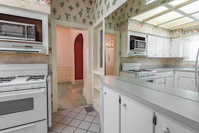 625 South Avenue, Springfield, MO 65806