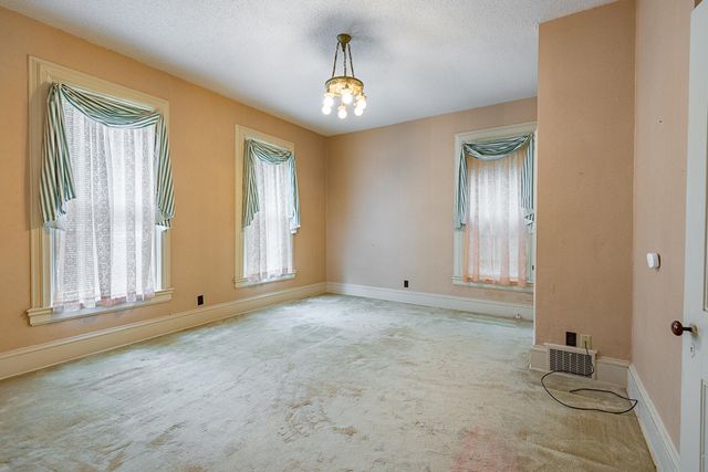 625 South Avenue, Springfield, MO 65806