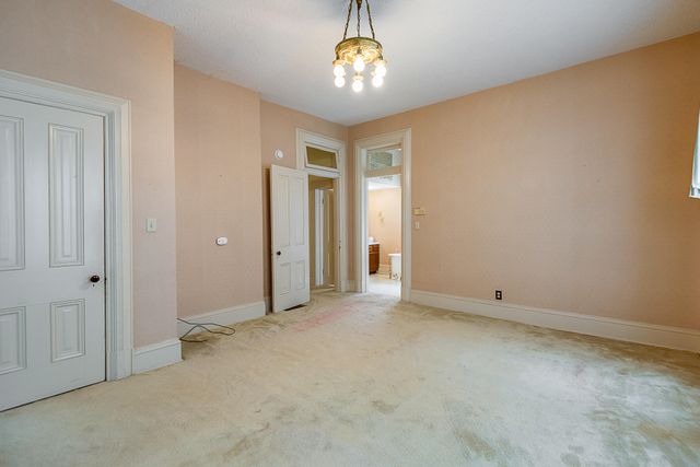 625 South Avenue, Springfield, MO 65806