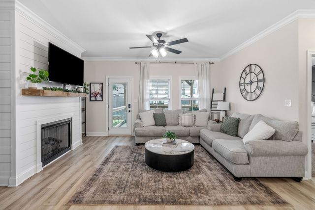 3108 Barnwell Dr, Clarksville, TN 37040