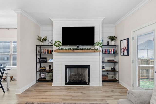 3108 Barnwell Dr, Clarksville, TN 37040