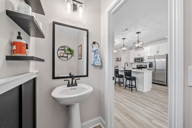 3108 Barnwell Dr, Clarksville, TN 37040