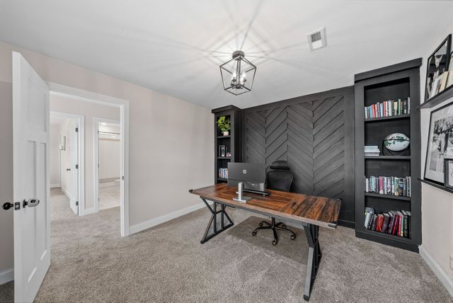 3108 Barnwell Dr, Clarksville, TN 37040