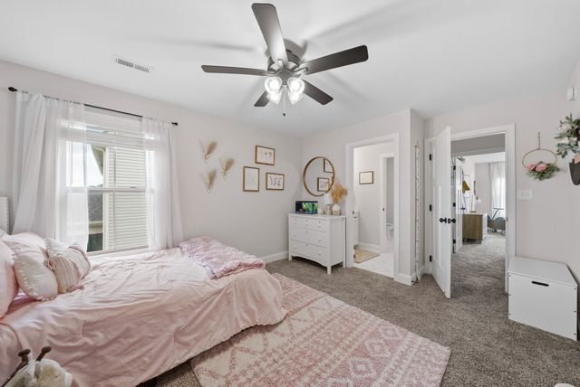 3108 Barnwell Dr, Clarksville, TN 37040