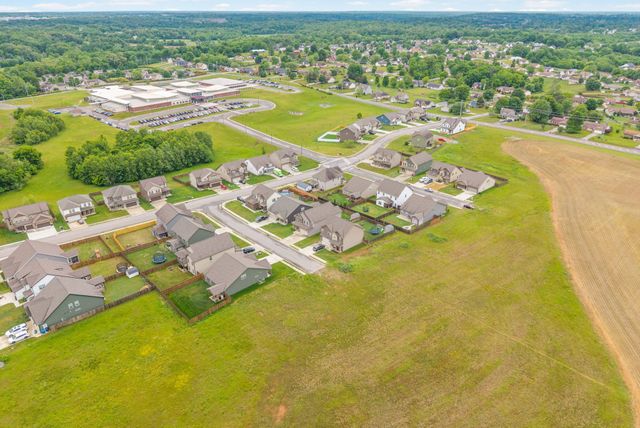 3108 Barnwell Dr, Clarksville, TN 37040