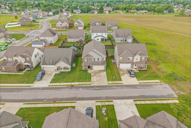 3108 Barnwell Dr, Clarksville, TN 37040