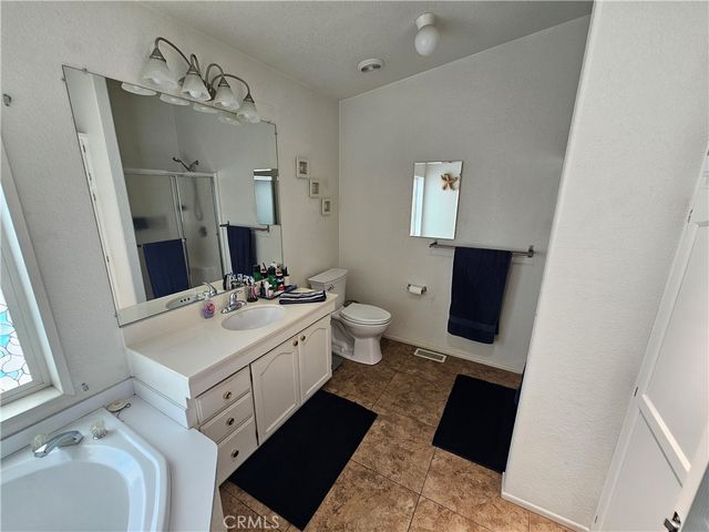61 Malaga, Tustin, CA 92780