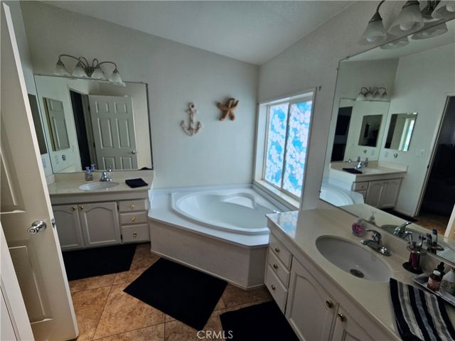 61 Malaga, Tustin, CA 92780