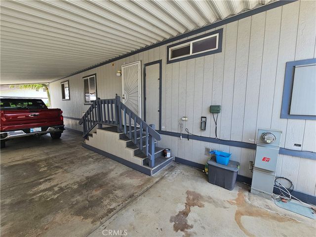 61 Malaga, Tustin, CA 92780