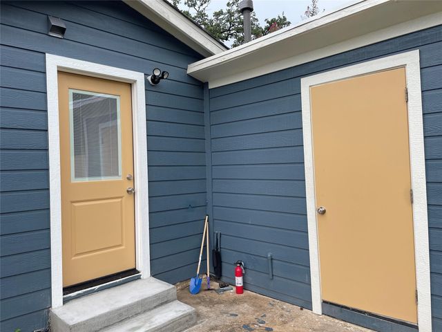 505 N Sheppard ST, Round Rock, TX 78664