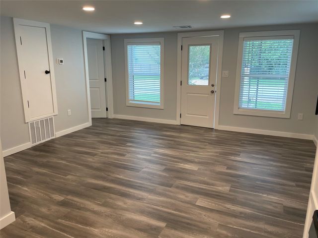 505 N Sheppard ST, Round Rock, TX 78664
