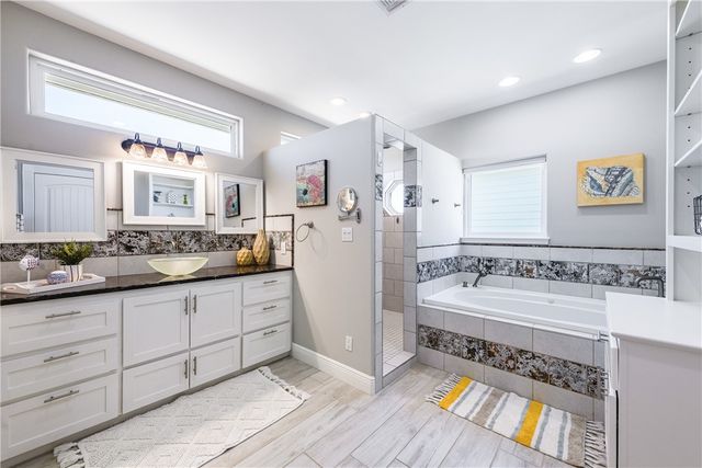 474 Bayside Dr, Port Aransas, TX 78373