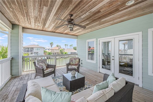 474 Bayside Dr, Port Aransas, TX 78373