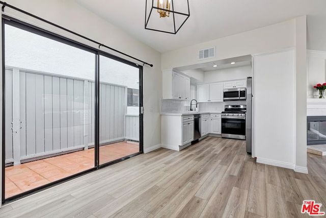1508 Berkeley Street Unit B, Santa Monica, CA 90404