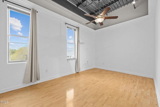 700 Market Street 214, Chapel Hill, NC 27516