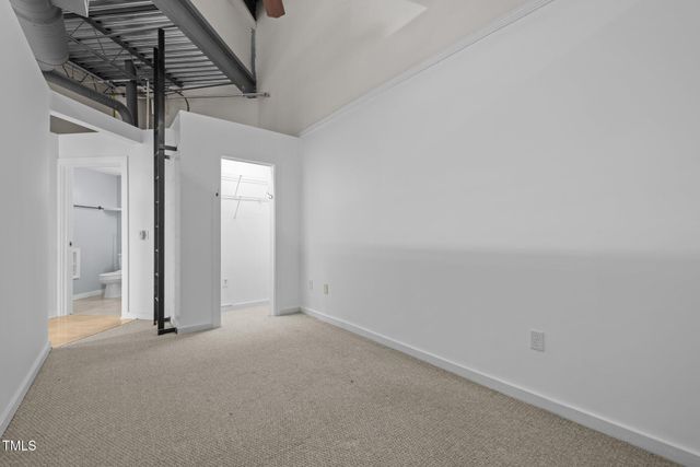 700 Market Street 214, Chapel Hill, NC 27516