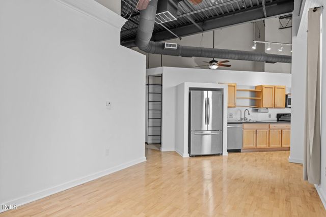 700 Market Street 214, Chapel Hill, NC 27516