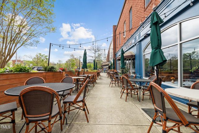 700 Market Street 214, Chapel Hill, NC 27516