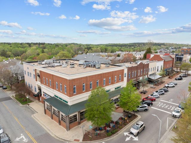 700 Market Street 214, Chapel Hill, NC 27516