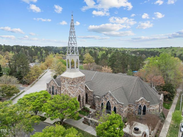 700 Market Street 214, Chapel Hill, NC 27516