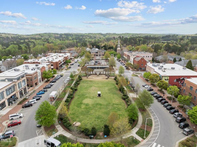 700 Market Street 214, Chapel Hill, NC 27516