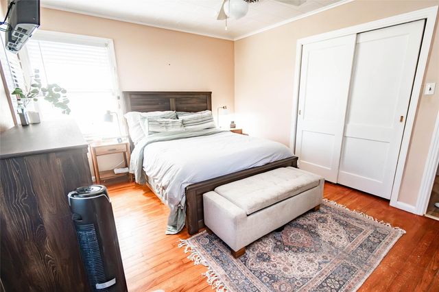 1216 15th Avenue N, Texas City, TX 77590