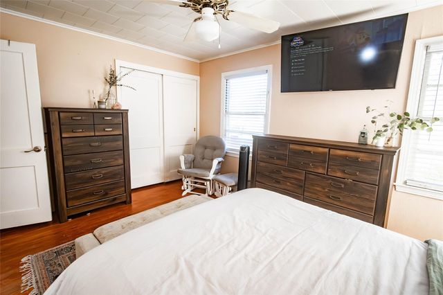 1216 15th Avenue N, Texas City, TX 77590