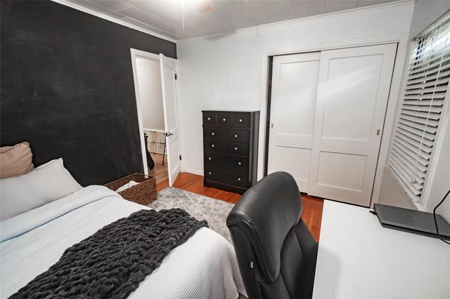 1216 15th Avenue N, Texas City, TX 77590