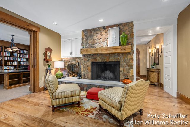 6065 W Back Forty Drive Ne, Cannon Twp, MI 49306
