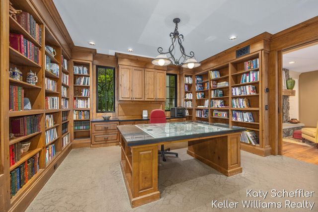 6065 W Back Forty Drive Ne, Cannon Twp, MI 49306