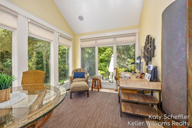6065 W Back Forty Drive Ne, Cannon Twp, MI 49306