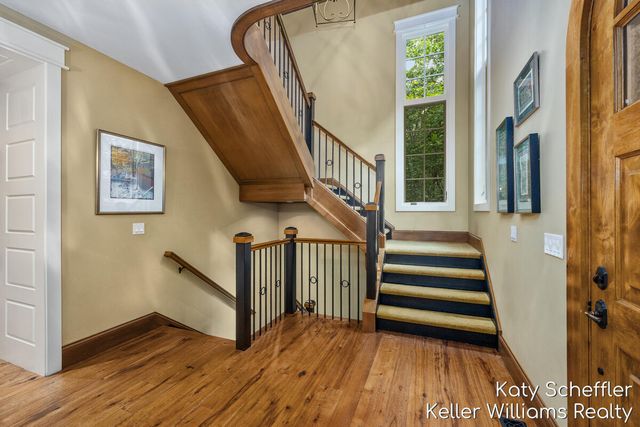 6065 W Back Forty Drive Ne, Cannon Twp, MI 49306