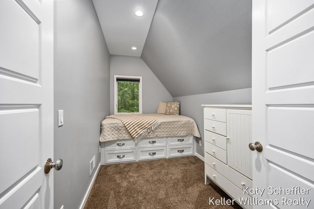 6065 W Back Forty Drive Ne, Cannon Twp, MI 49306